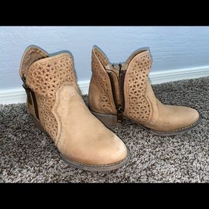 Circle G Booties